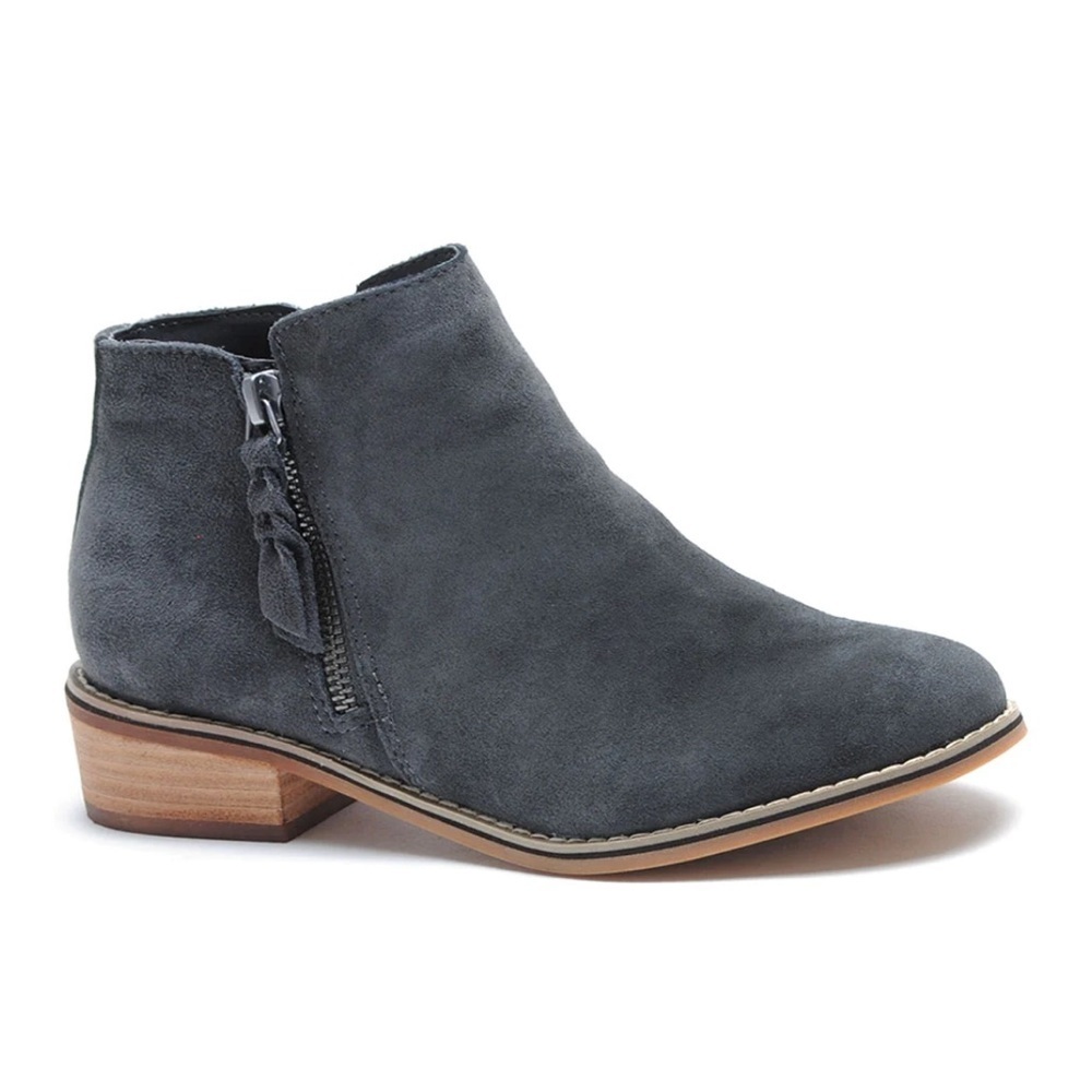 Blondo Liam Waterproof Suede Booties